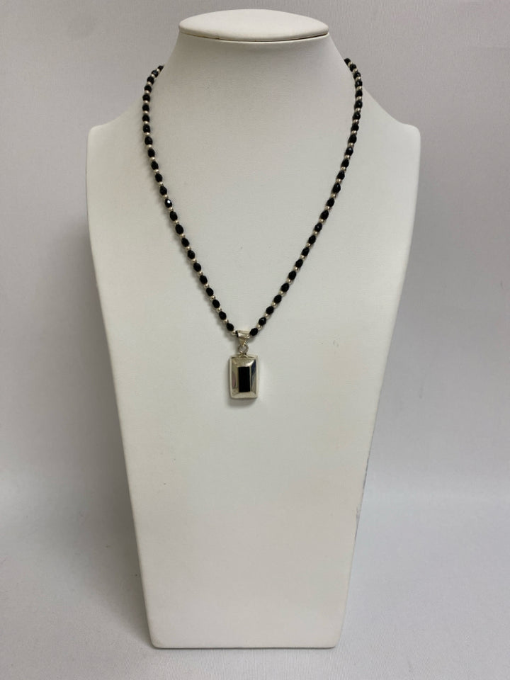 NWT Silver Black Beaded Necklace