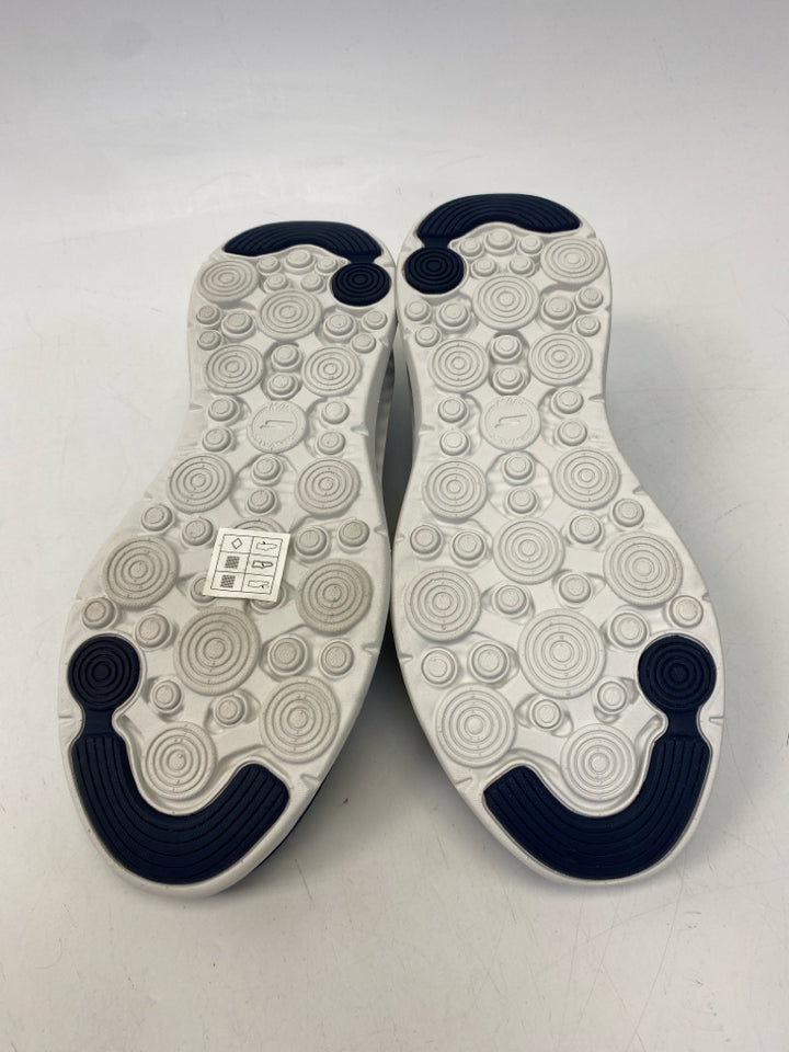 NWT Skechers US Shoe Size 7.5 Navy Sneakers