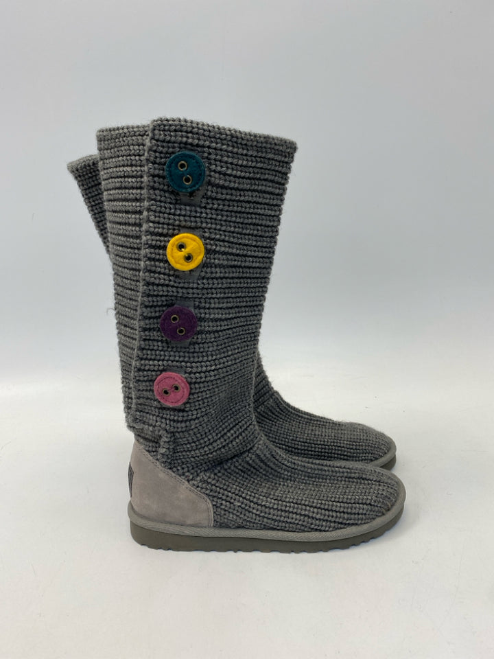 NWOT UGG US Size 6 Gray Multi-Color Button(s) Boots