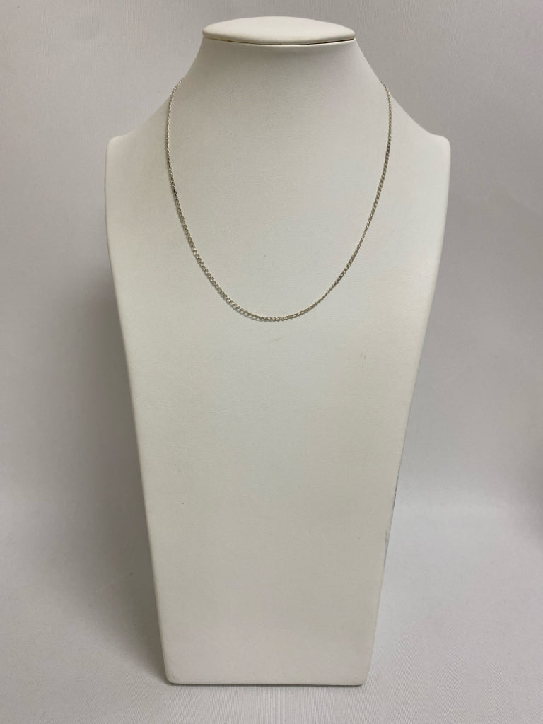 NWT Silver Chain Necklace