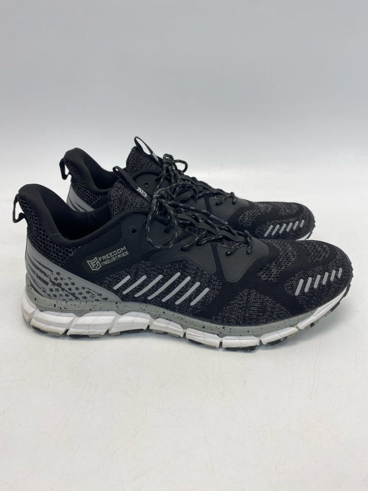 Size 12 Black Gray Lace-Up Men&