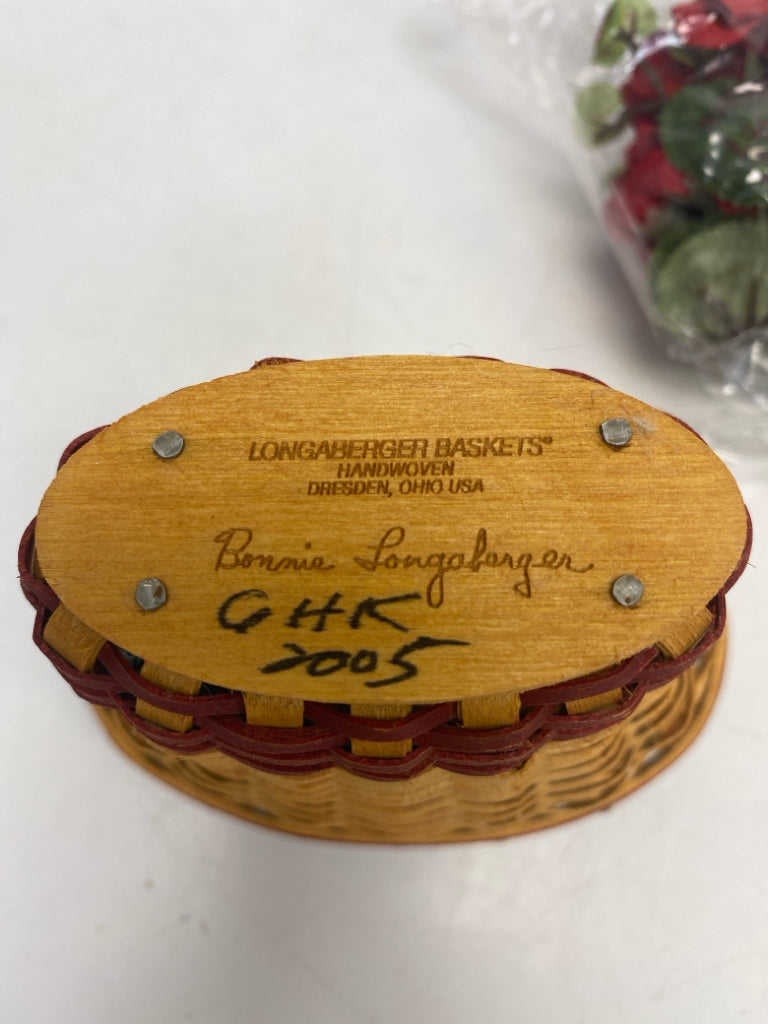 NWOT Longaberger 2005 Collector Club May Series Geranium Basket
