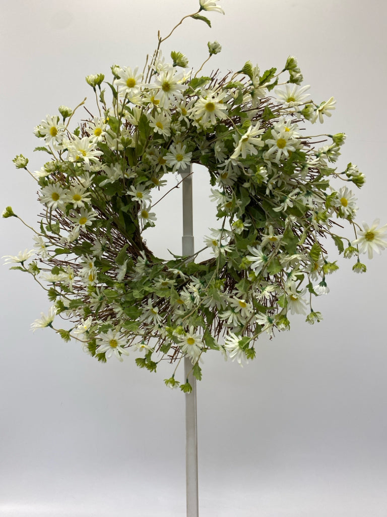 White/Yellow Green Grapevine Wreath