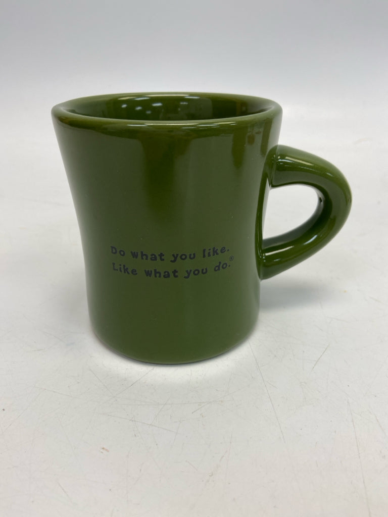 Life is Good Green Santa Christmas