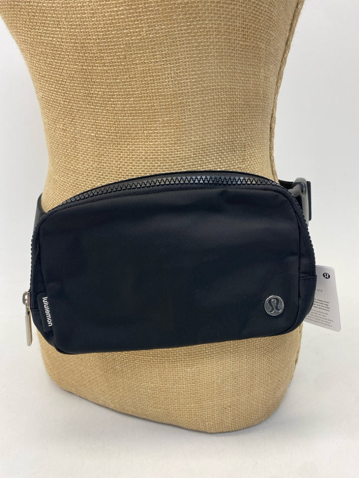 NWT Lululemon Black Belt Bag