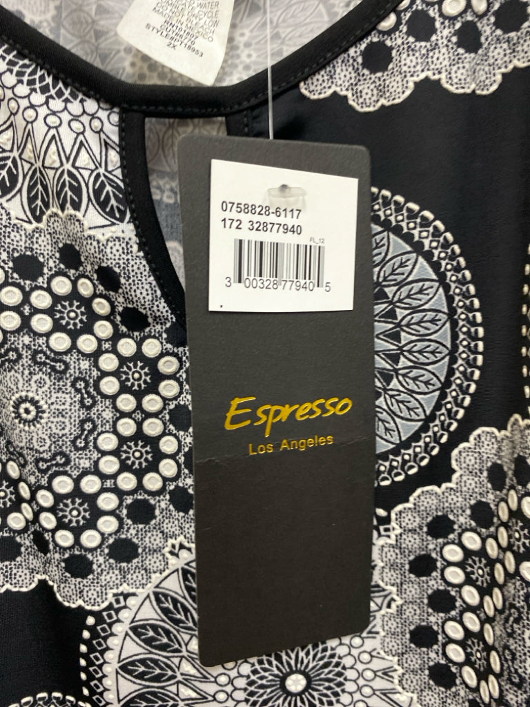 NWT Espresso  SIZE  2X Black White/Gray Medallion Sleeveless Plus Size Top