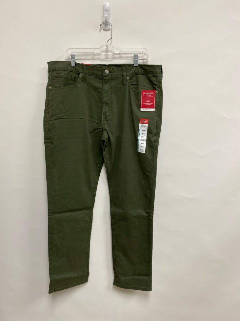 NWT Levi Size 38 Dark Olive Men&