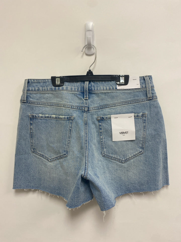NWT VERVET Size L Light Blue Faded Denim Fringe Ladies Shorts