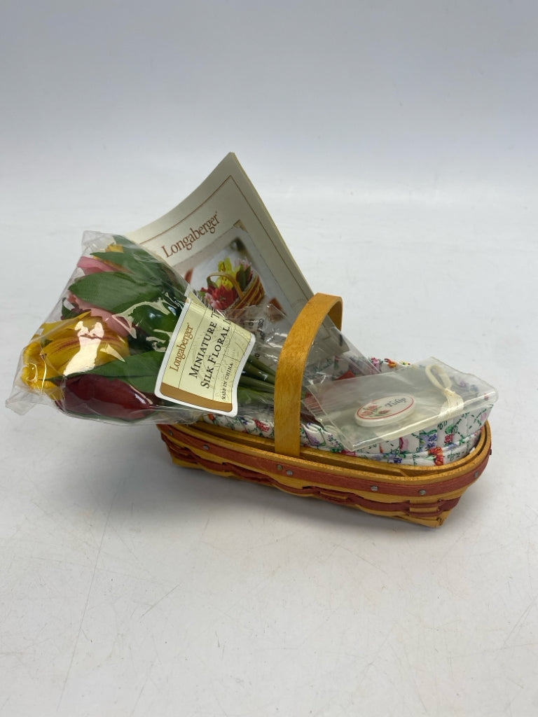NWOT Longaberger 2009 Collector Club May Series Tulip Basket