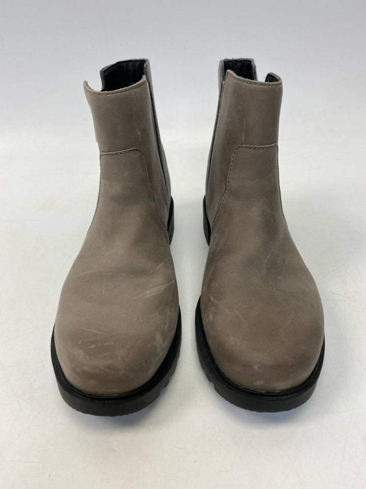 Sorel US Shoe Size 7.5 Taupe/Gray Distressed Boots