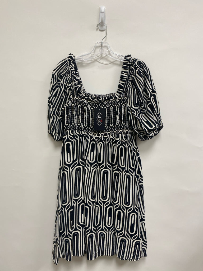 NWT GiGiO Size L Black/White Smocking Puff Sleeve Ladies Dress