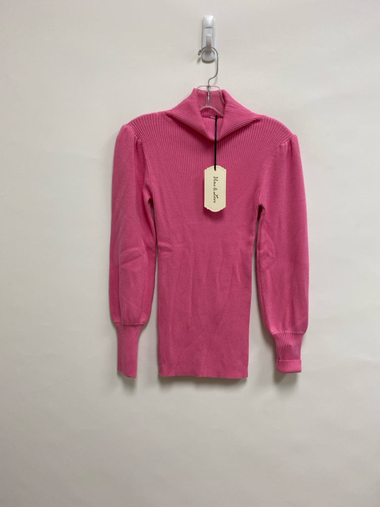 NWT Size S Pink Ribbed Turtleneck Ladies Sweater