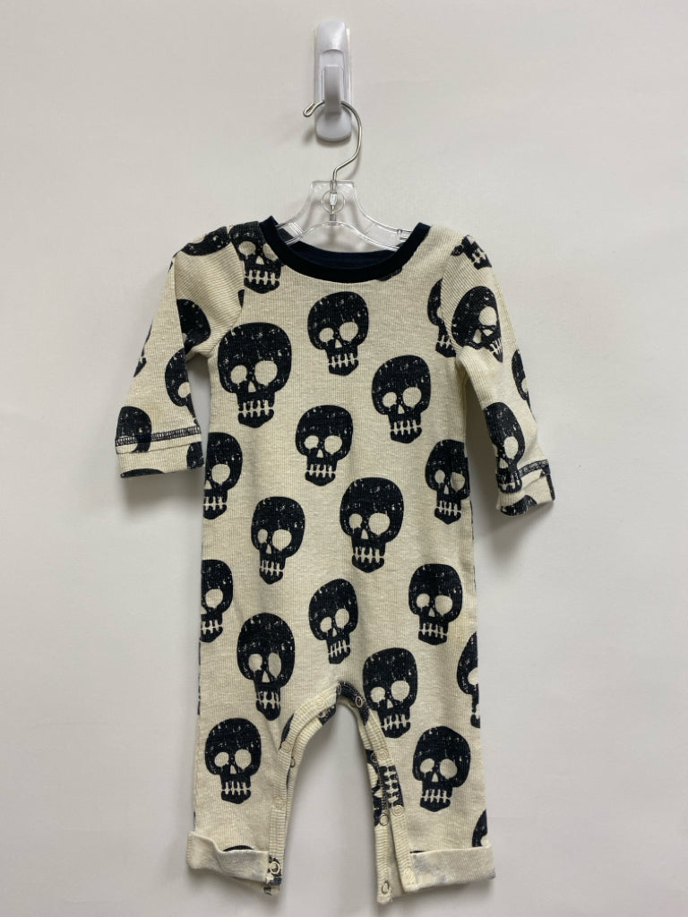 Mudpie SIZE 3-6M Cream Gray Skull Boy&