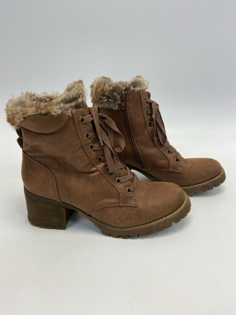 Steve Madden  Size 9 Brown Lace-up Boots