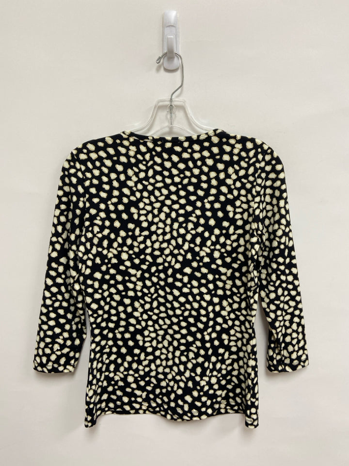 J McLaughlin Size XS Black Tan Animal Print Ladies Top