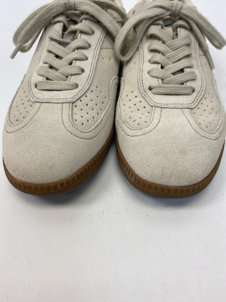 Quince  Size 8 Cream Sneakers