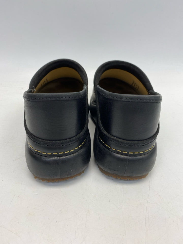 Dansko  Size 39 Black Clogs