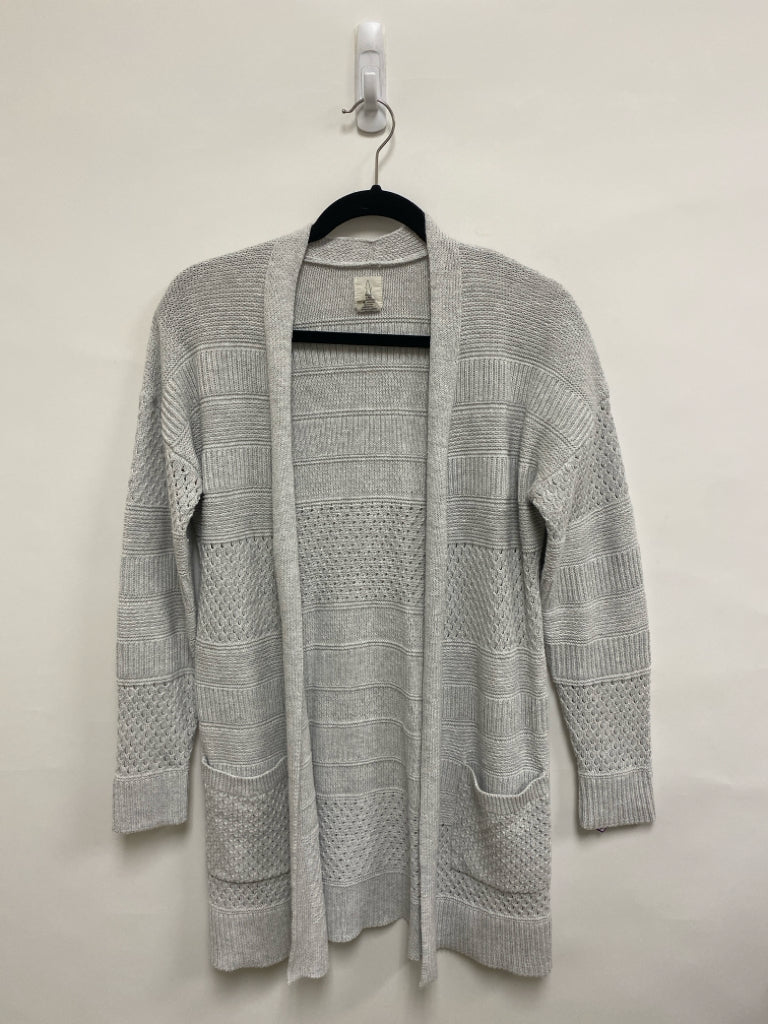 Joie Size M Pale Gray Texture Drape Ladies Sweater