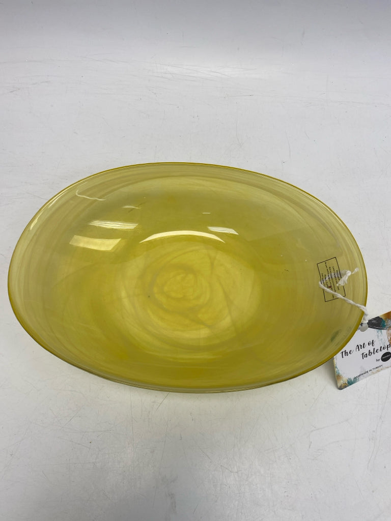 NWT Chartreuse Frosted Swirl Glass Bowl(s)