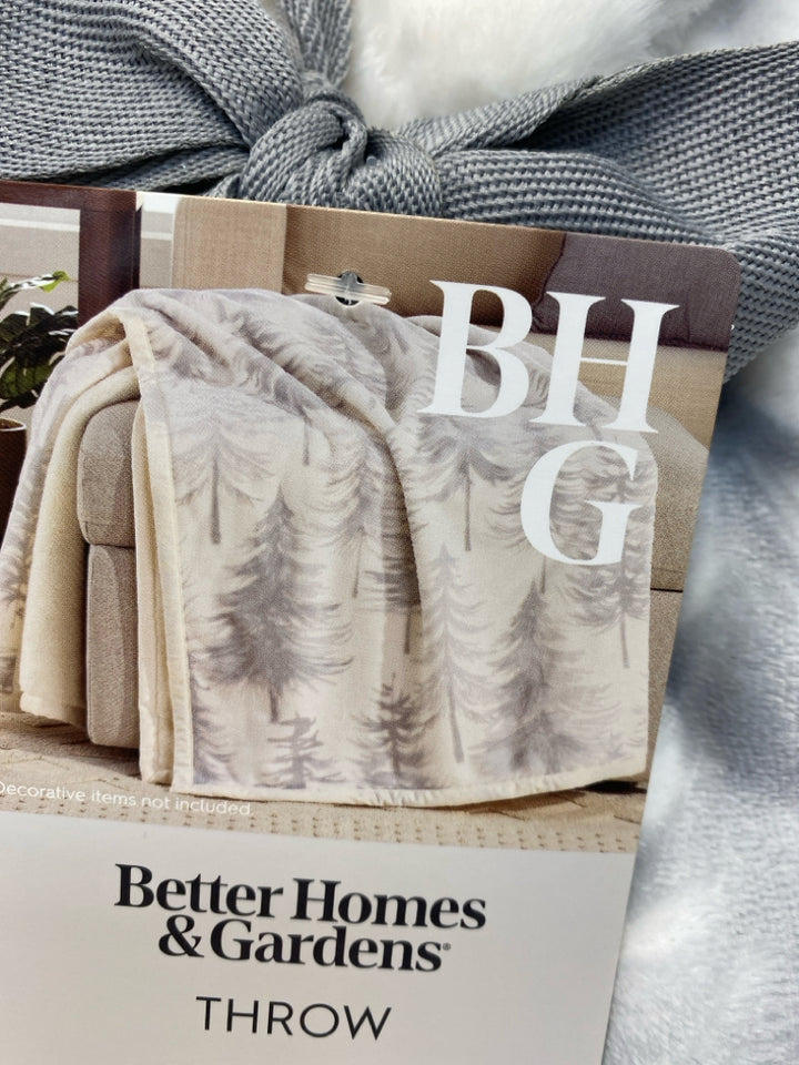 White Gray Blanket