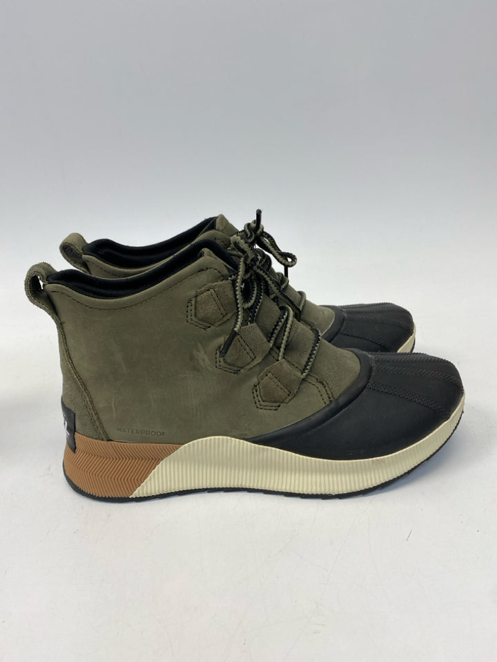 Sorel US Size 9.5 Olive Black Lace-up Boots