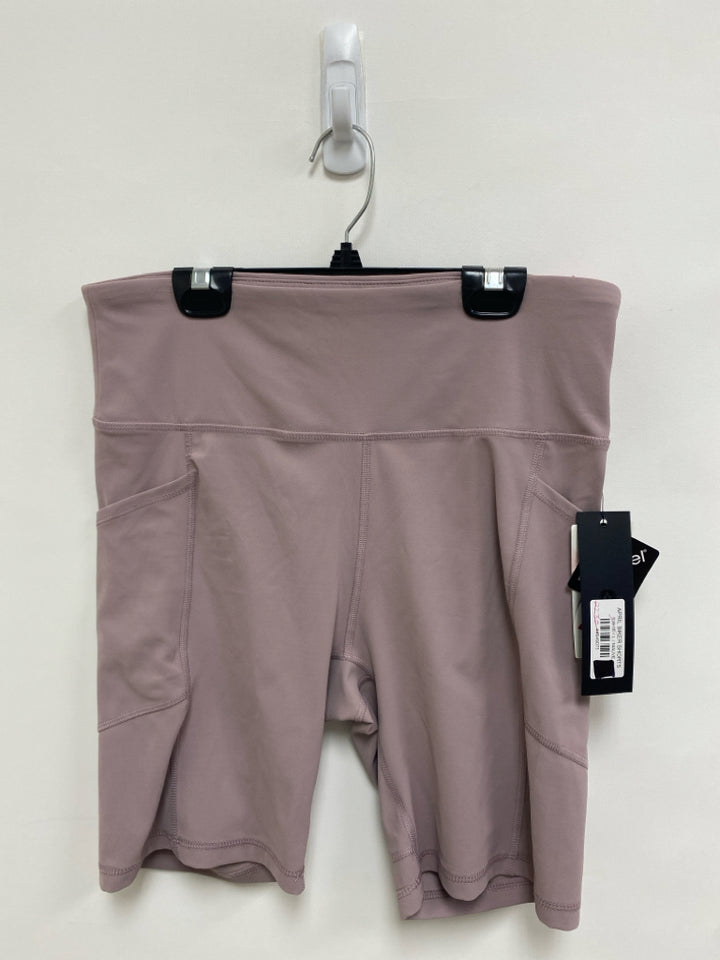 NWT mono b Size L Mauve Athletic Shorts