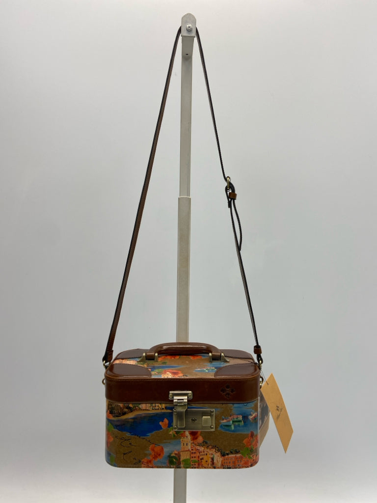 NWT Patricia Nash Brown Coral Travel Make-up Bag
