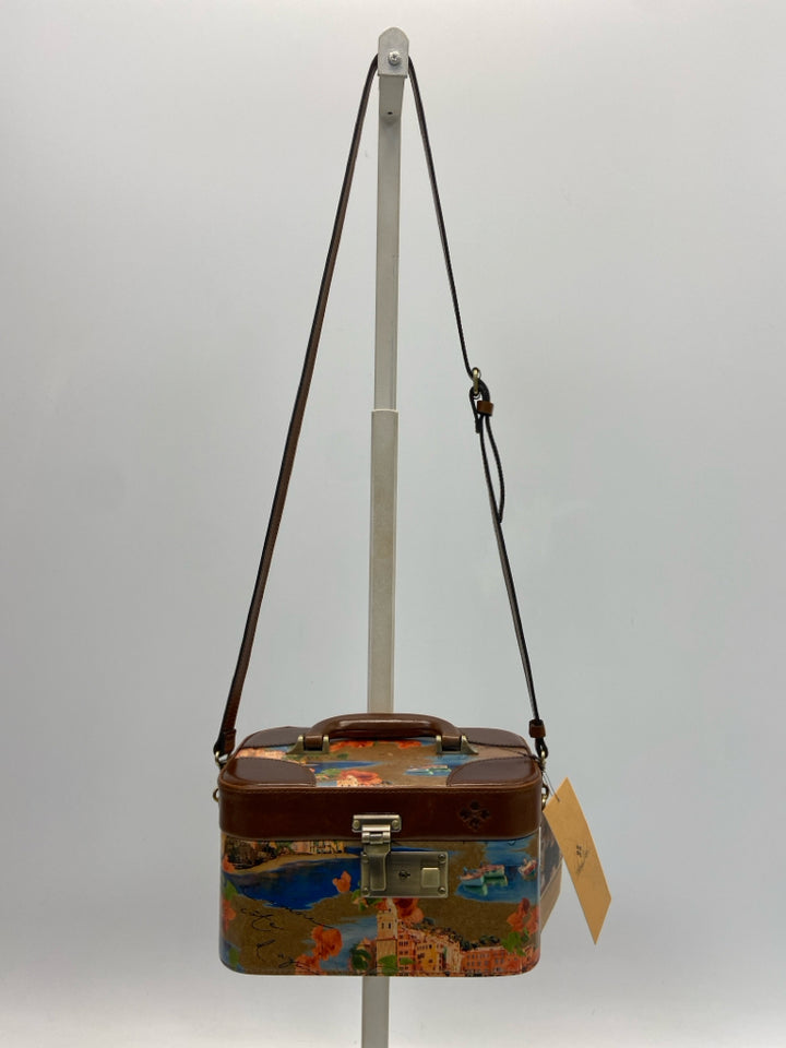 NWT Patricia Nash Brown Coral Travel Make-up Bag