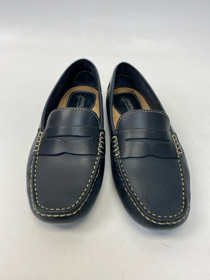 Eastland US Shoe Size 7.5 Navy Flats