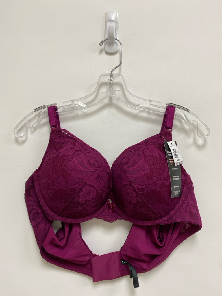 NWT Torrid Size 42 Purple Floral Lace Ladies Bra