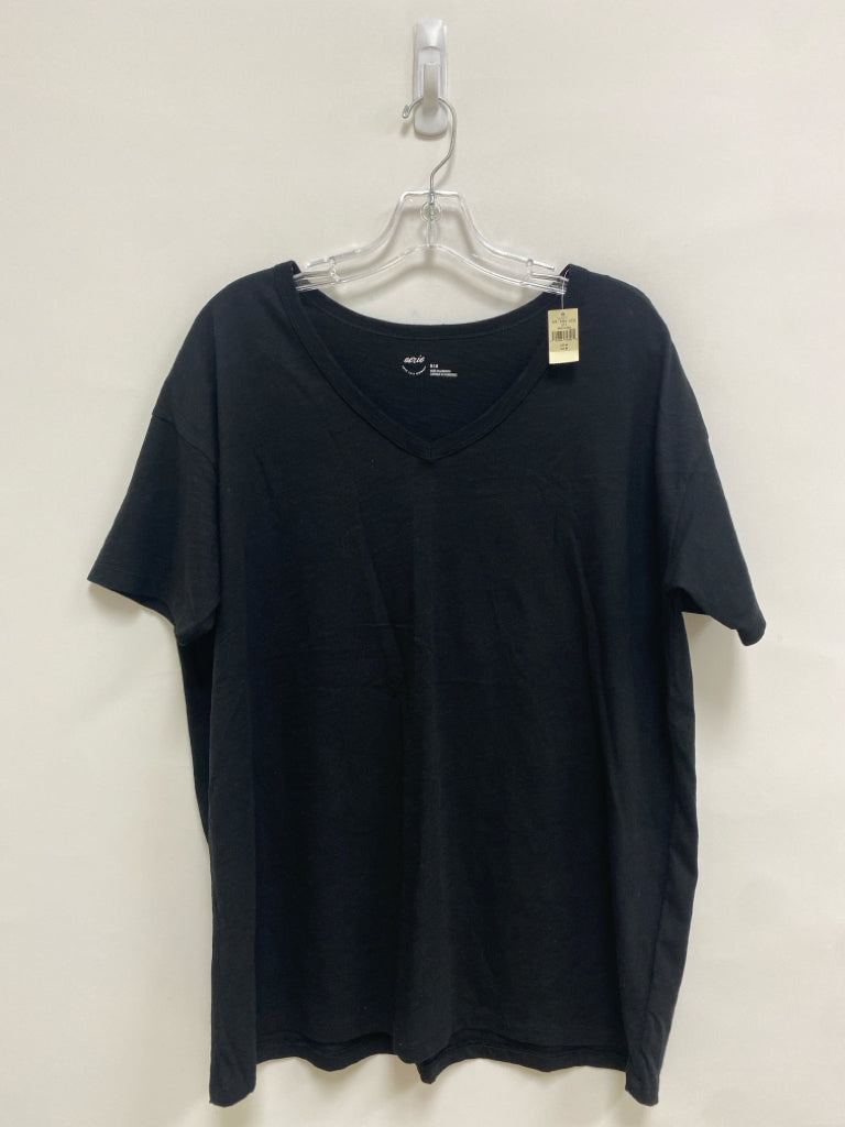 NWT Aerie Size M Black V Neck Ladies Top