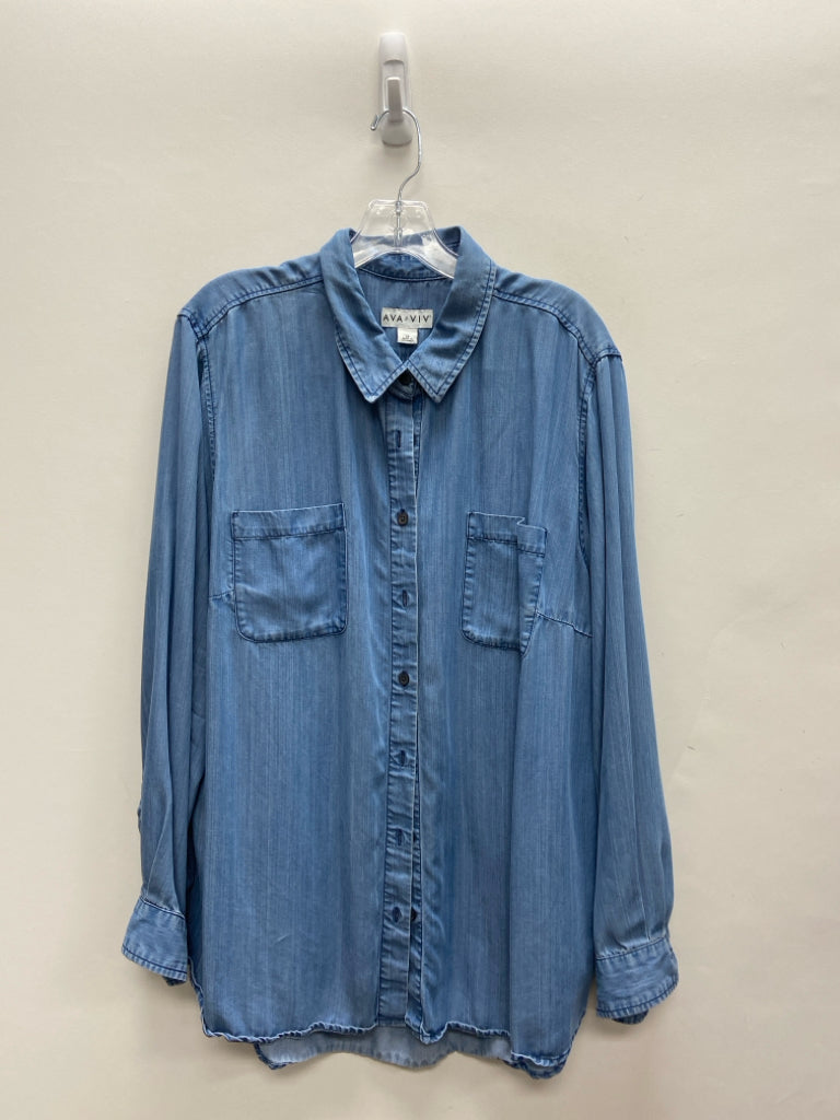 Ava Viv Size 2X Blue Chambray Plus Size Top