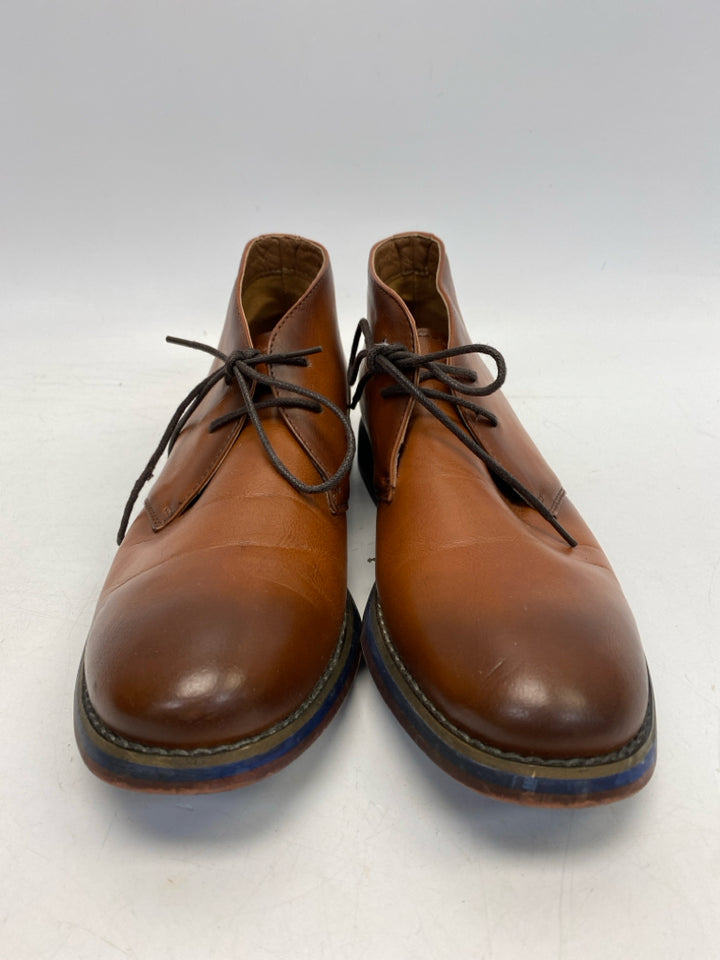 Size 8 Brown Lace-Up Men&