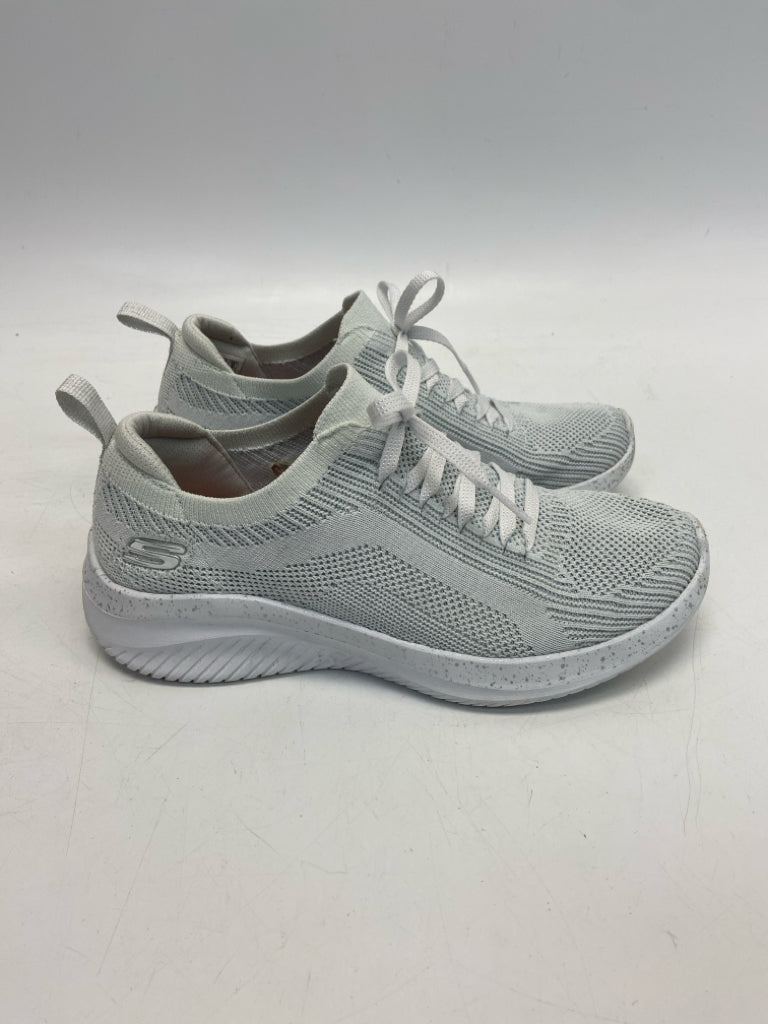 Skechers  Size 6 Pale Green Sneakers