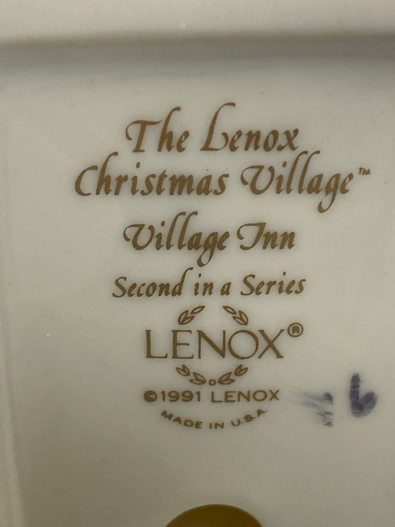 Lenox  Ornament Village Inn
