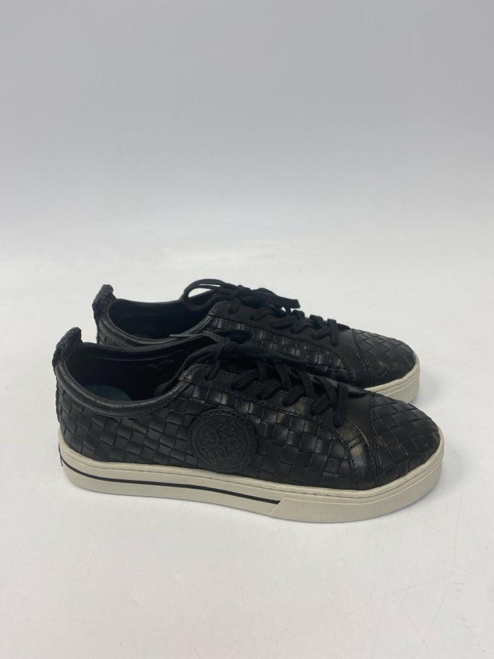 NWOT Brighton  Size 8.5 Black Woven Sneakers