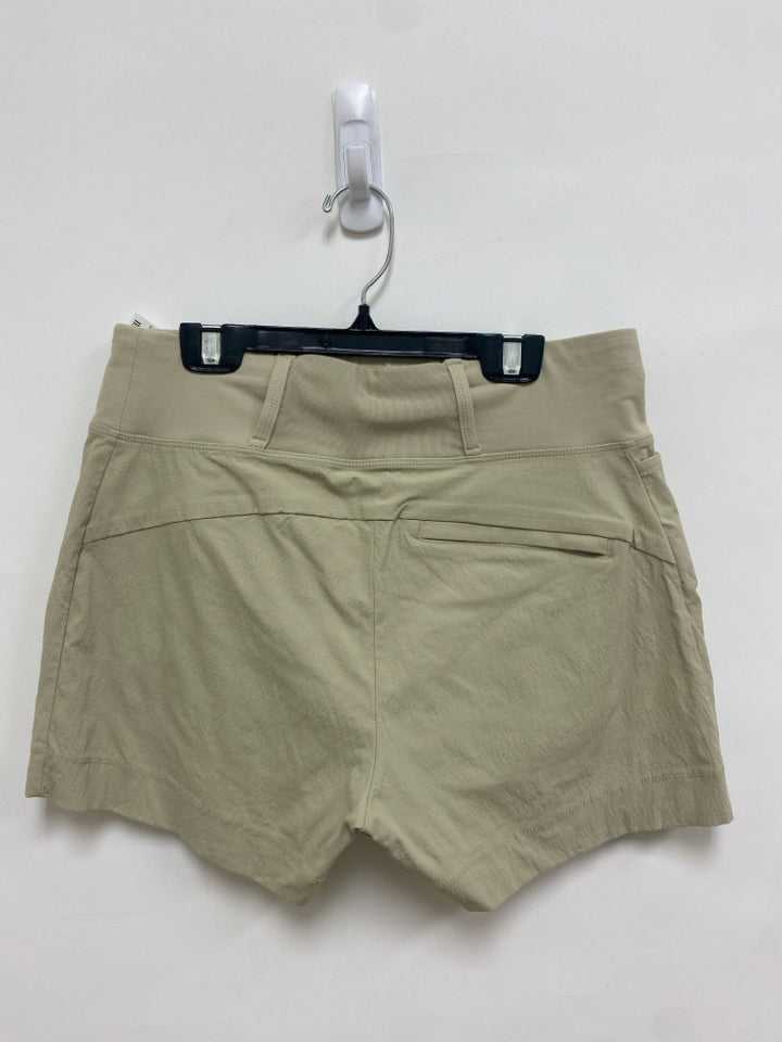Athleta Size 4 Tan Athletic Shorts