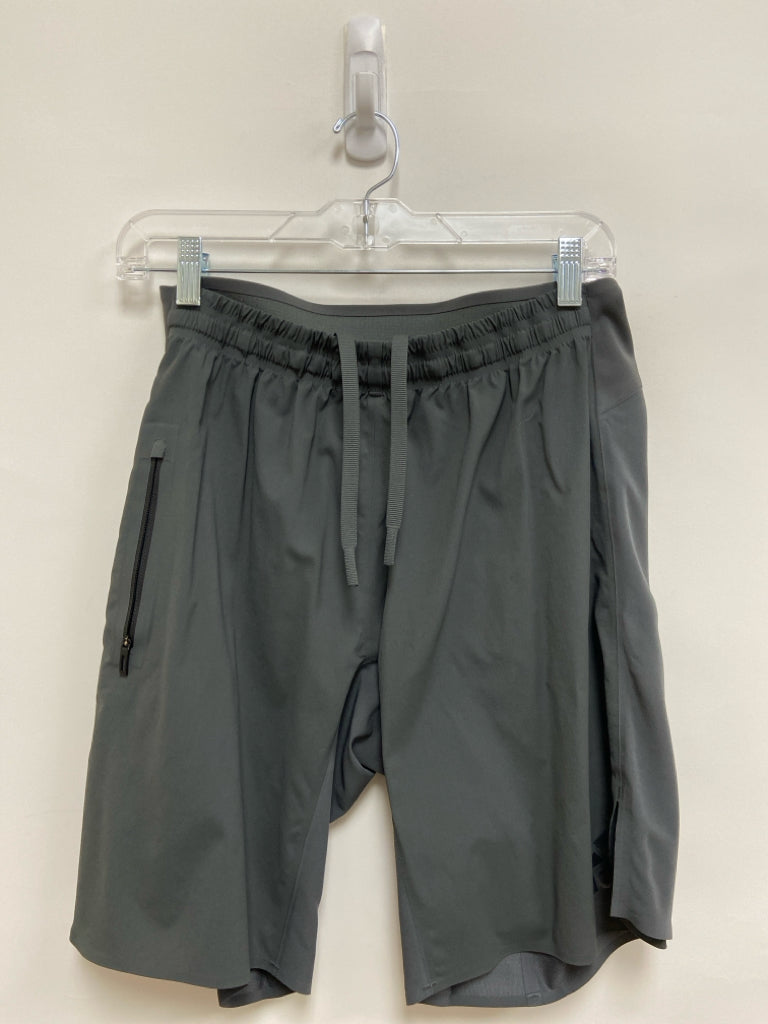 Adidas Size M Gray Pull-on Men&