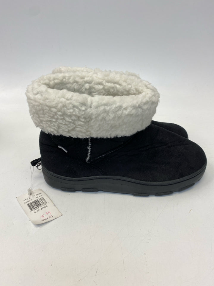 NWT US Size L Black White Cuffed Boots
