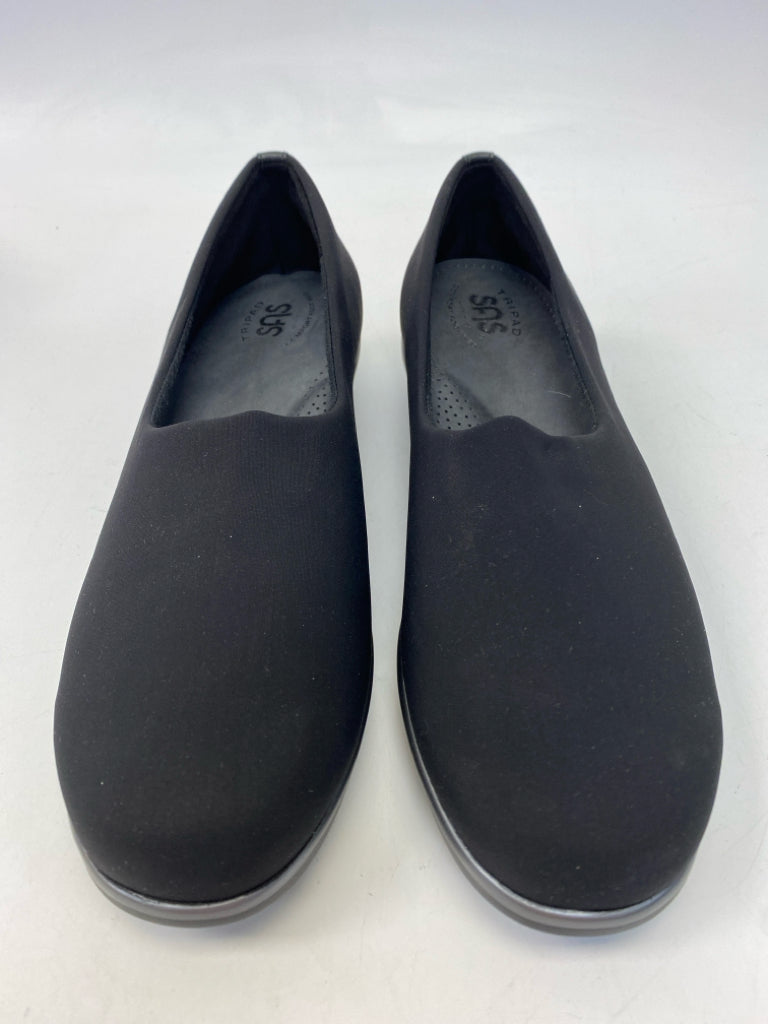NWOT Sas  Size 10 Black Sneakers