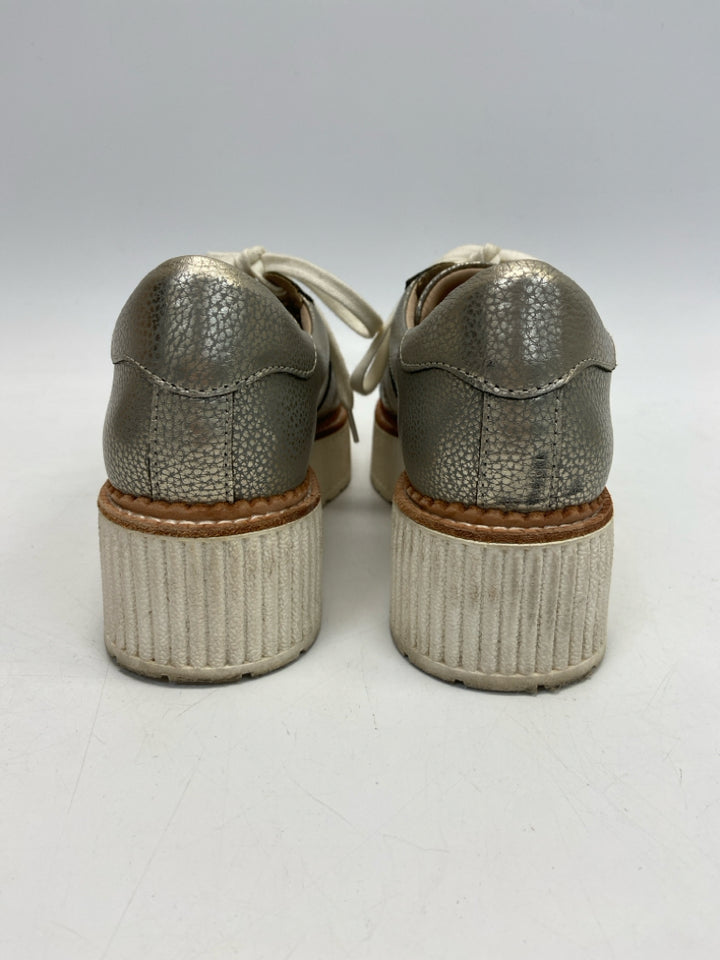 Dolce Vita  Size 9 Pewter Cream Lace-up Sneakers