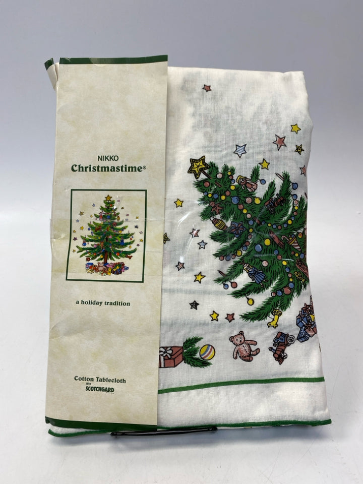 Nikko White Green/Multi Trees Christmas