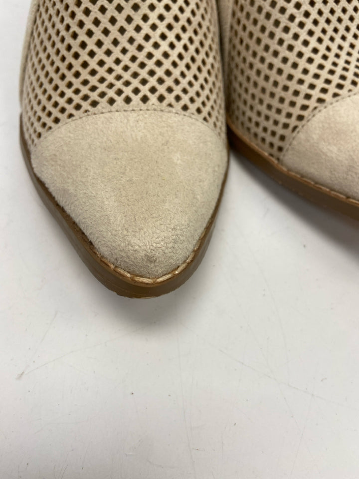 Size 6 Cream Perforated Boots