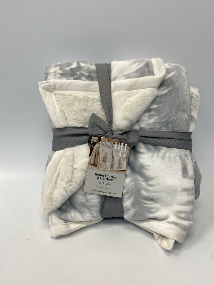 White Gray Blanket