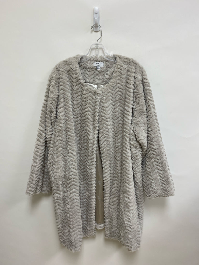 Carmen Marc Valvo Size 3X Pale Gray Chevron Faux Fur Plus Size Jacket