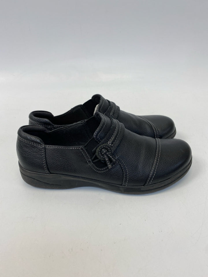 Clarks  Size 7 Black Flats