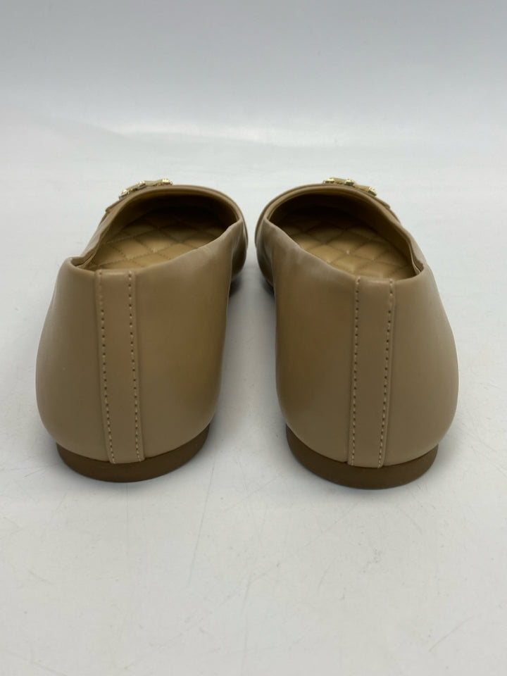 NWOT Michael Kors  Size 9 Tan Gold Logo Flats