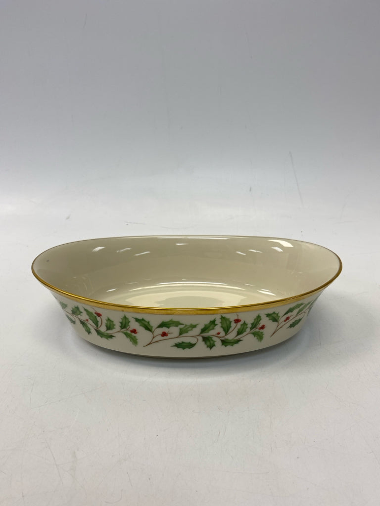 Lenox Cream Green/Red Holly Berries China Christmas