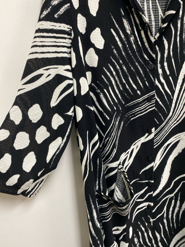 Size L Black White Abstract 3/4 Sleeve Ladies Dress