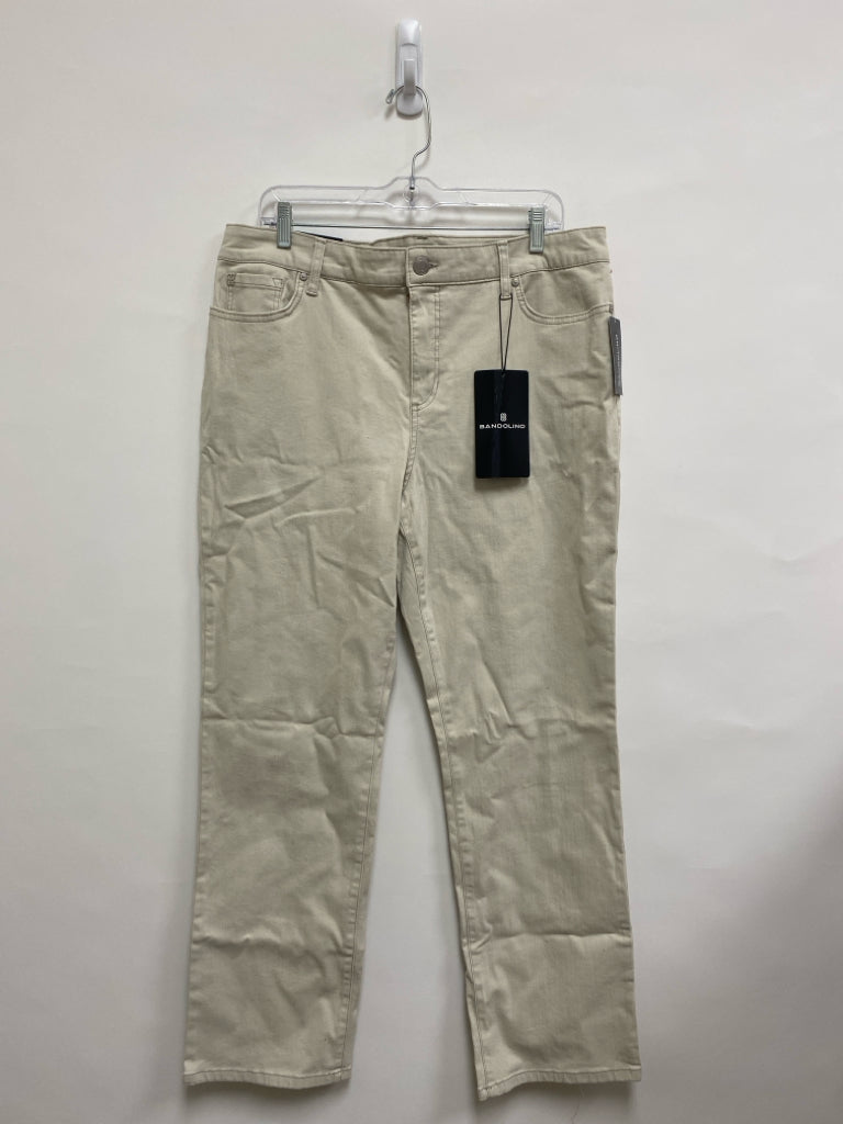 NWT Bandolino  SIZE  16 Beige Plus Size Jeans